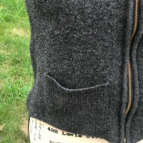 Karen Scott 100% Wool vest - Picture 2 of 4